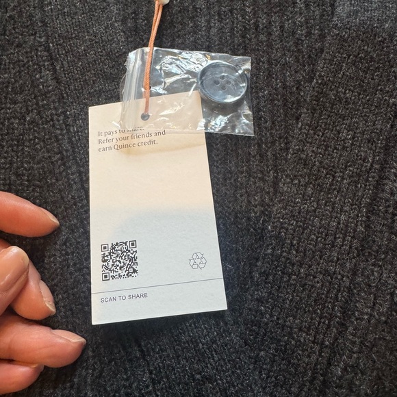 Quince Mongolian cashmere oversized boyfriend cardigan heather charcoal S - Picture 4 of 4